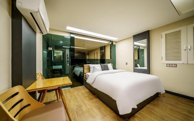 Bulgwang 3S Hotel Seoul Bagian luar foto
