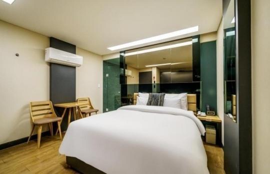 Bulgwang 3S Hotel Seoul Bagian luar foto